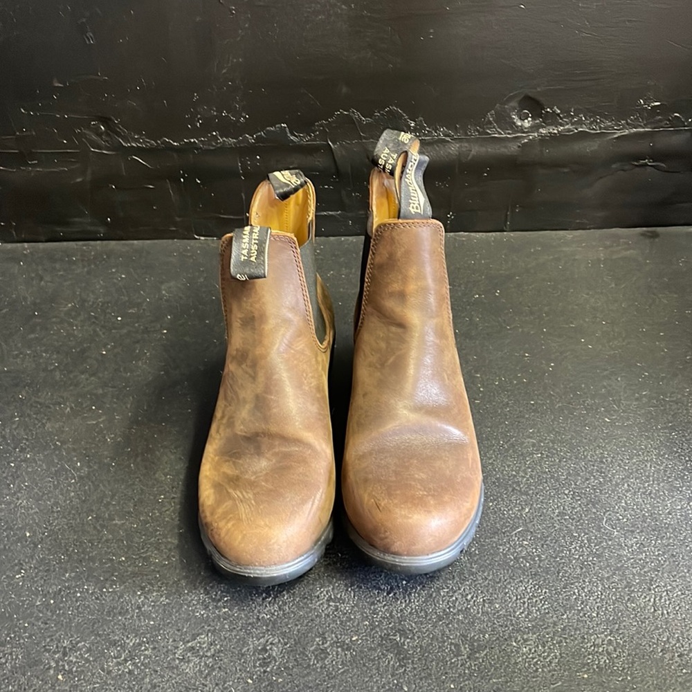 Extremely comfortable Blundstone heeled boots.